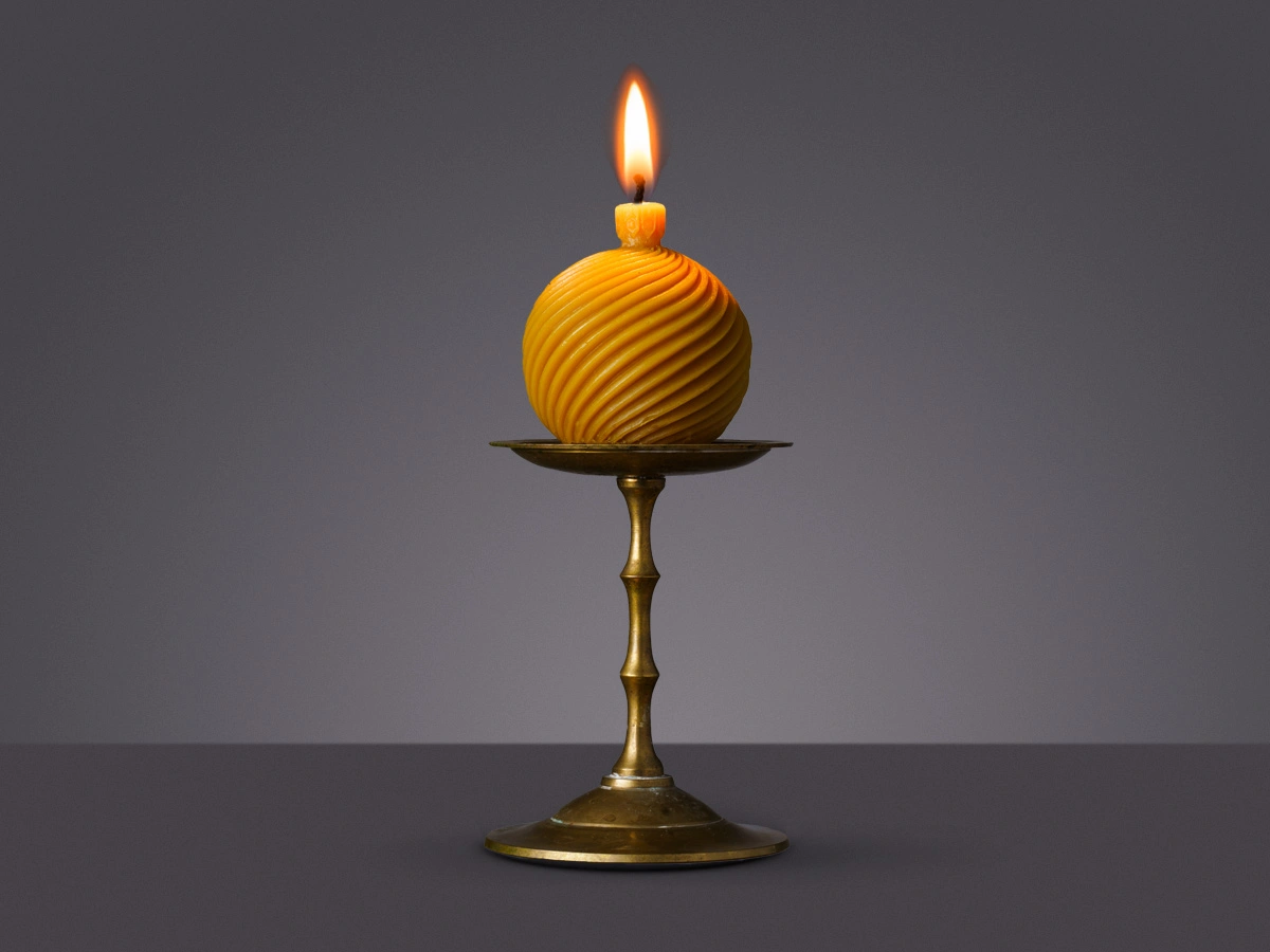 Świeca z wosku pszczelego świąteczna bombka